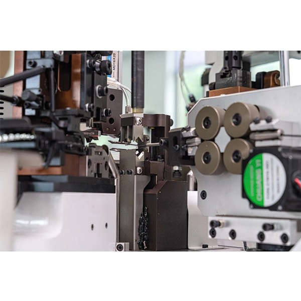 HC-20PX Automatische Crimpmaschine für Flachkabel mit doppelten Enden